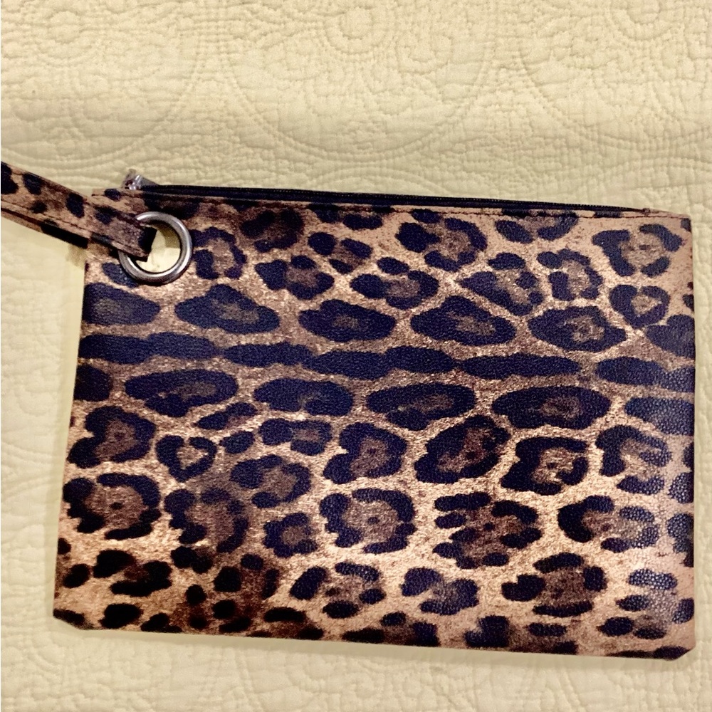 Clutch purse